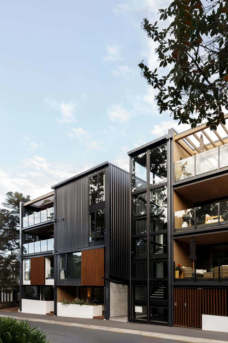 Betts Apartments Project Revisit Vulcan Screening Abodo Wood 03