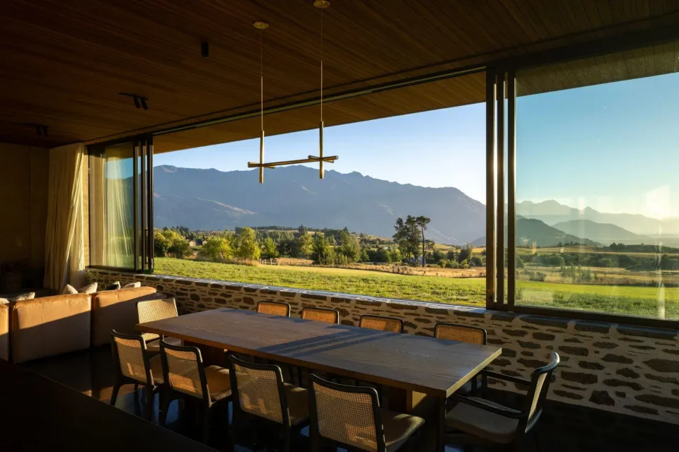 Crow Retreat Web Res Landscape Abodo 01