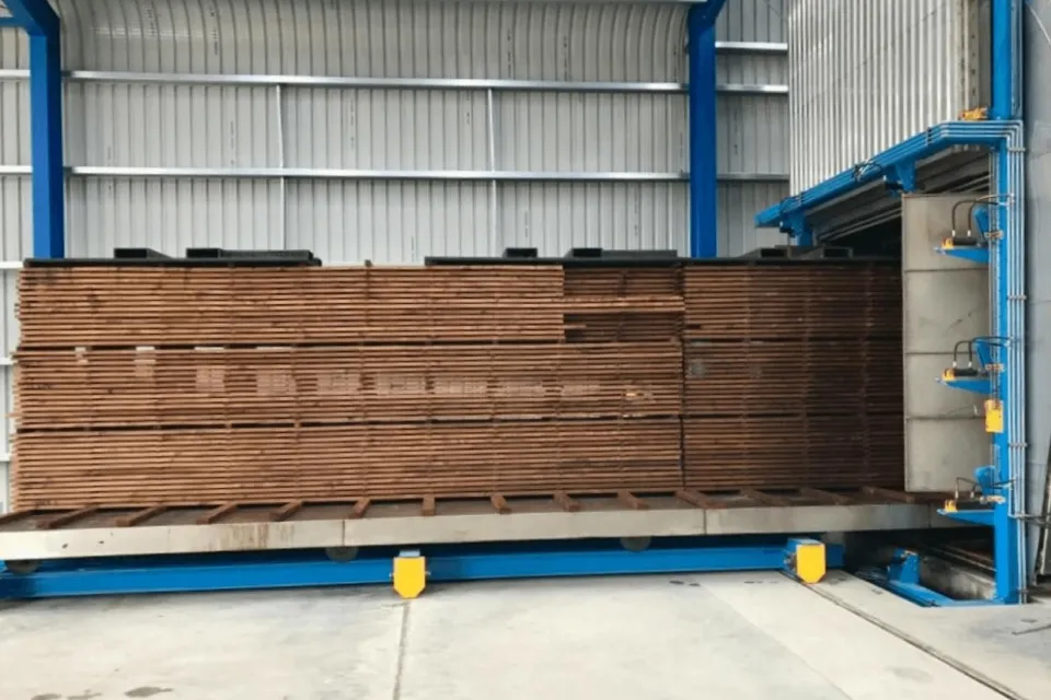 Thermal modification process Abodo Wood 01