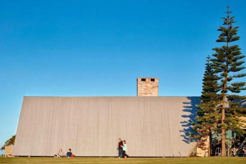 Sandstone Point Hotel Vulcan Cladding Abodo Wood 3
