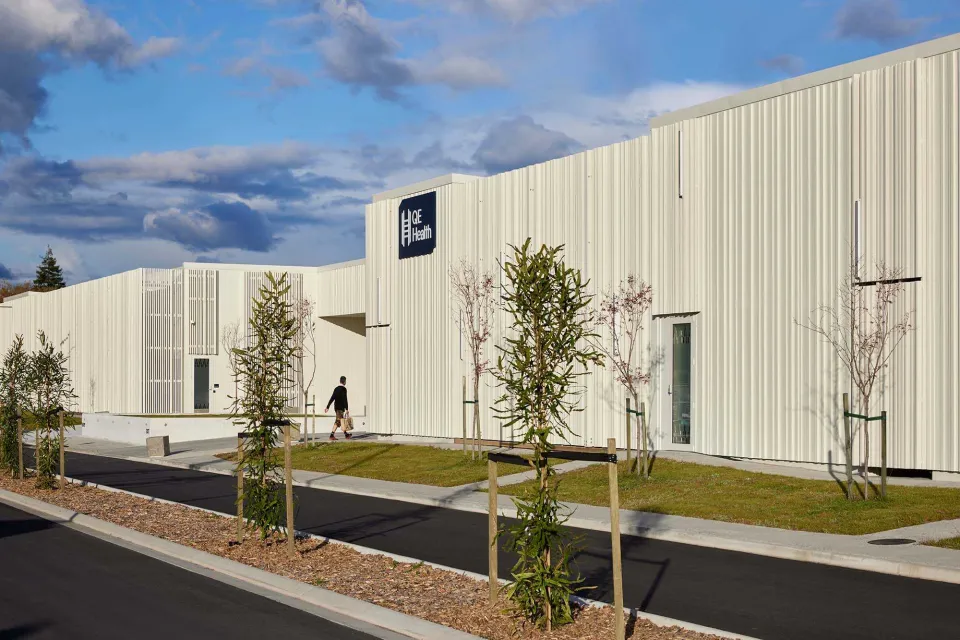 QE Health Building Vulcan Screening Abodo Wood 03