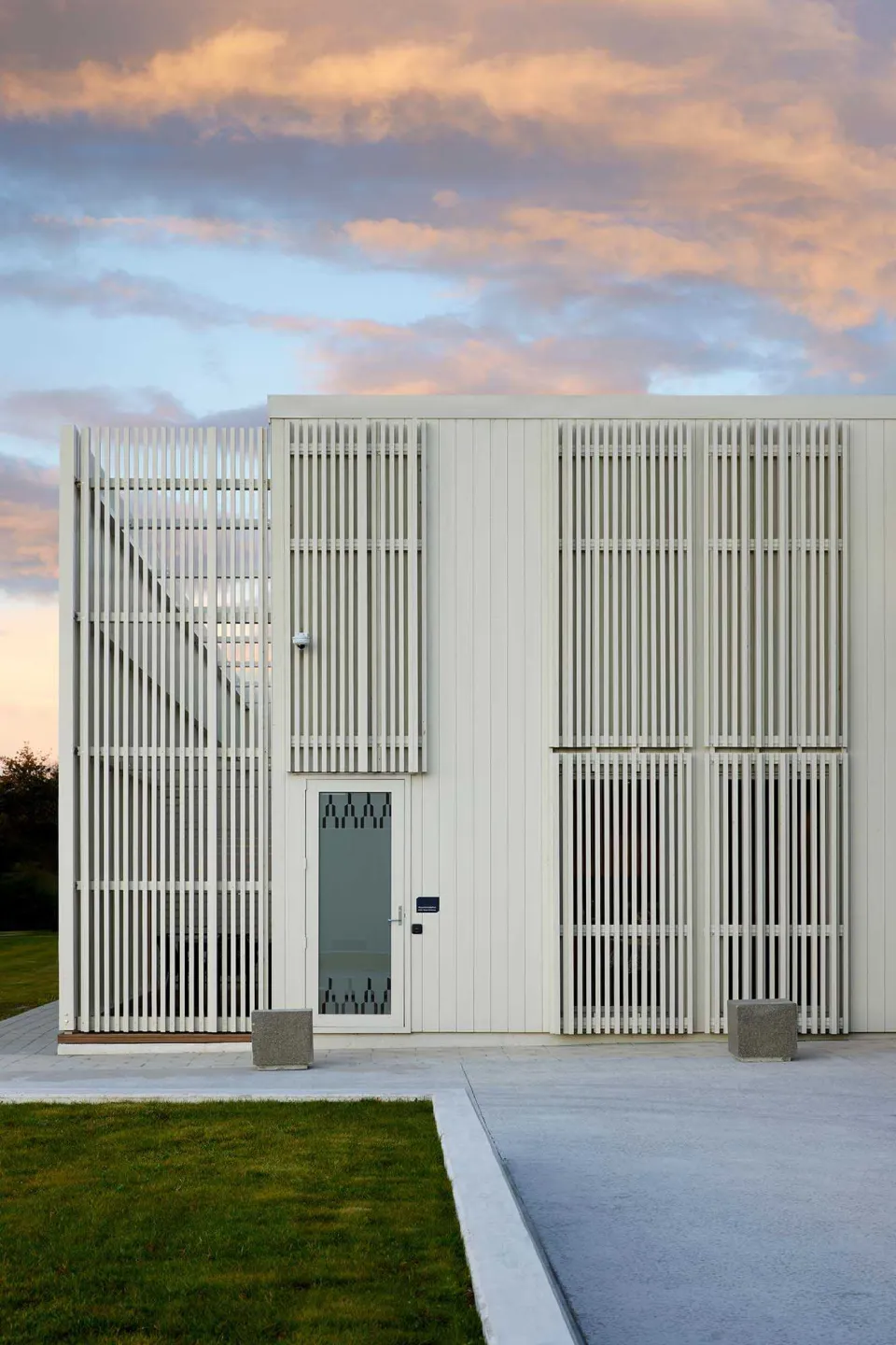 QE Health Building Vulcan Screening Abodo Wood 04