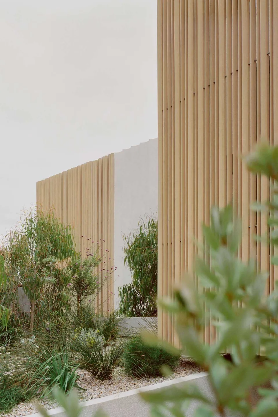 House On The Bay Melbourne Australia Vulcan Screening Abodo Wood 04
