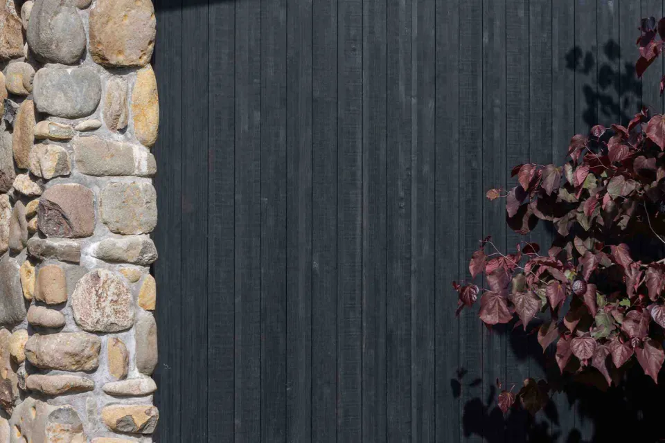 Haumoana St Vulcan Cladding Protector Nero Abodo Wood 12