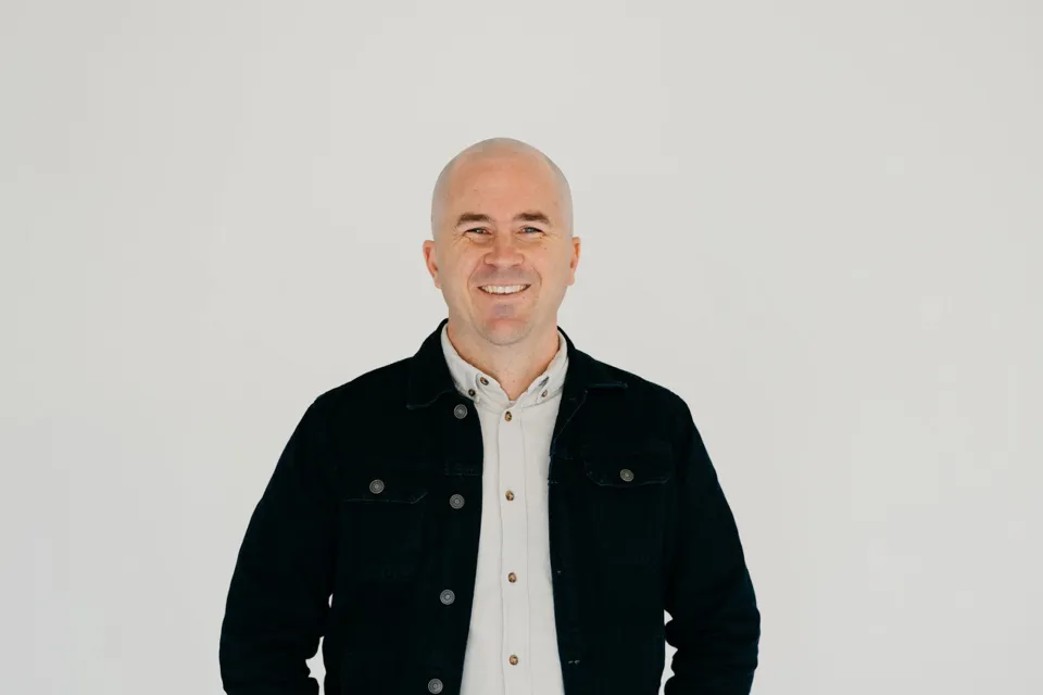 Damien Fabric Architecture Abodo Wood