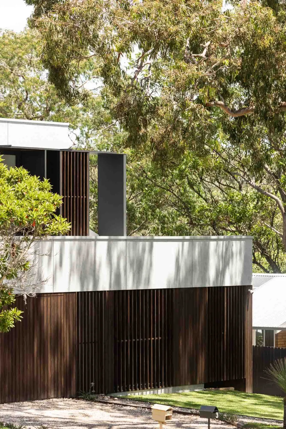 Shakespeasre House Vulcan Cladding and Vulcan Screening in Protector Walnut Abodo Wood 06
