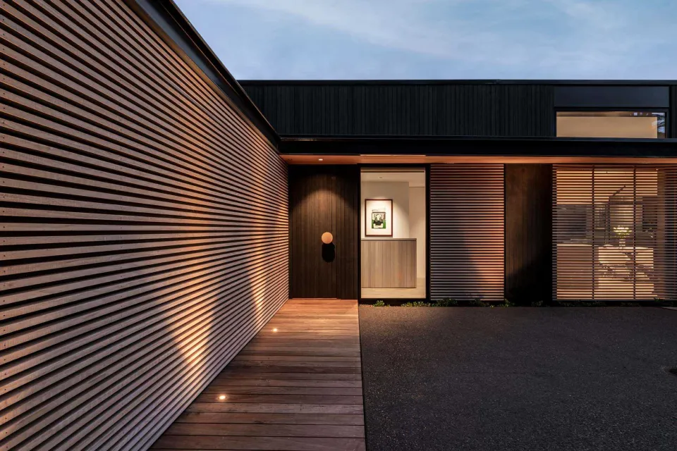 Scarborough Cliffhanger Vantage Point House Vulcan Timber Abodo Wood 05