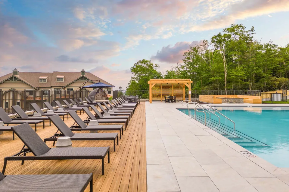 Serenite at Camelback Mountain Vulcan Decking Abodo Wood 01