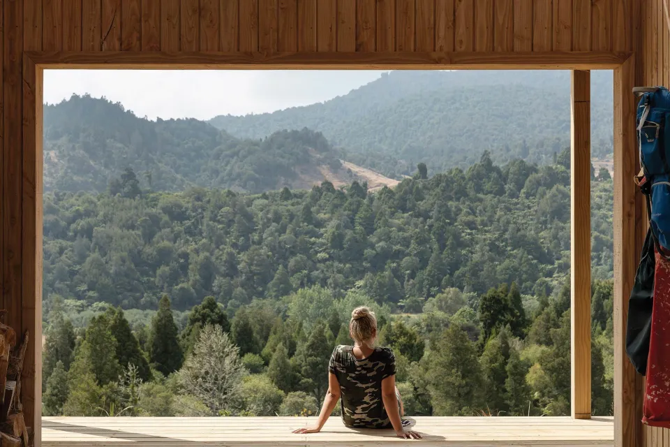 Karangahake House Tundra Cladding in Sioox Abodo Wood 2