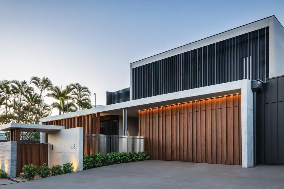 Minyama Luxury Home Vulcan Cladding and Vulcan Screening Abodo Wood 6