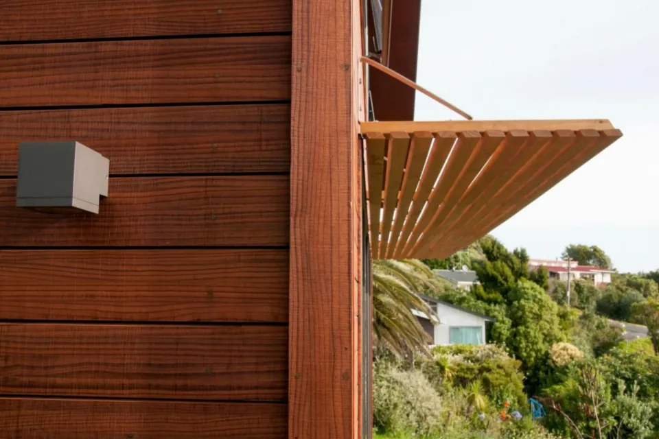 Raglan Sleep Out Vulcan Cladding Sand Decking Abodo Wood 3