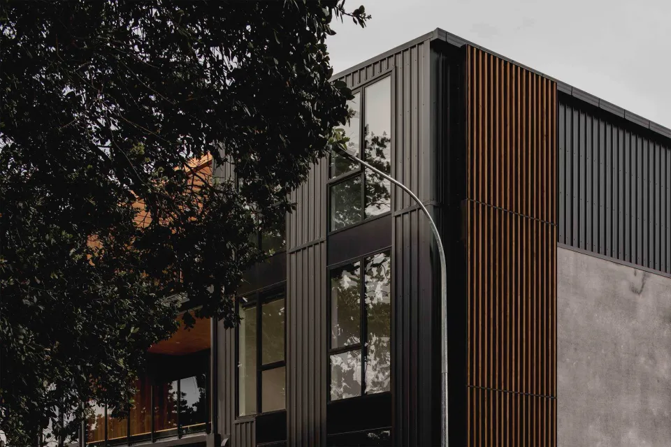 Betts Luxury Apartments Vulcan Screening Abodo Wood 5