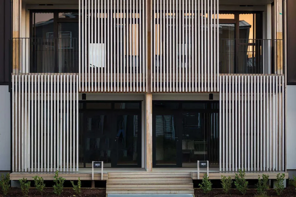 The Grounds Vulcan Screening and Sand Decking Abodo Wood 2