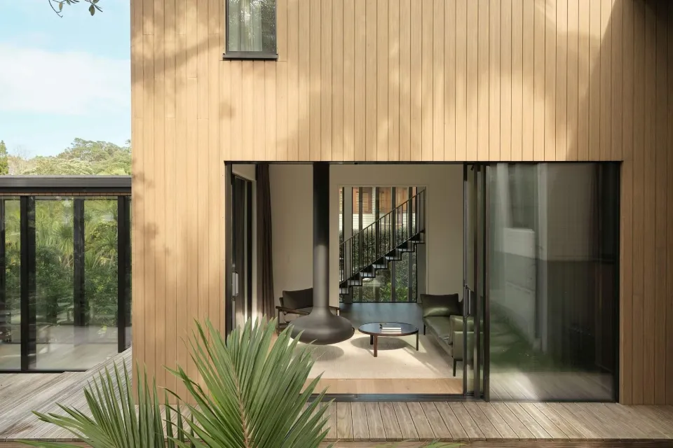 Maritime Residence Vulcan Cladding and Decking Web Res Abodo Wood 11