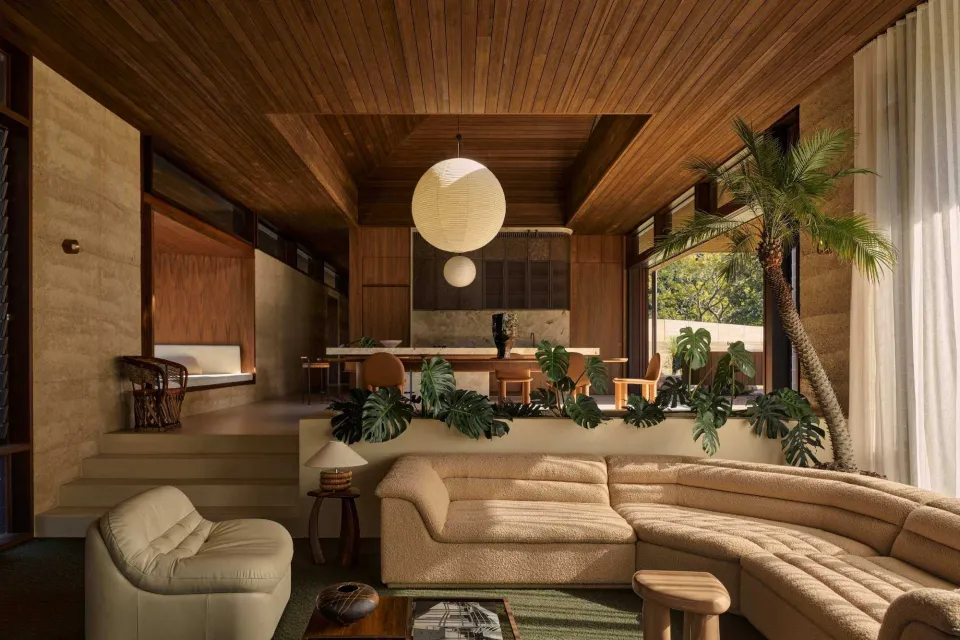 Currumbin Valley Ellison Studio  Vulcan Cladding - Teak  Abodo Wood 01