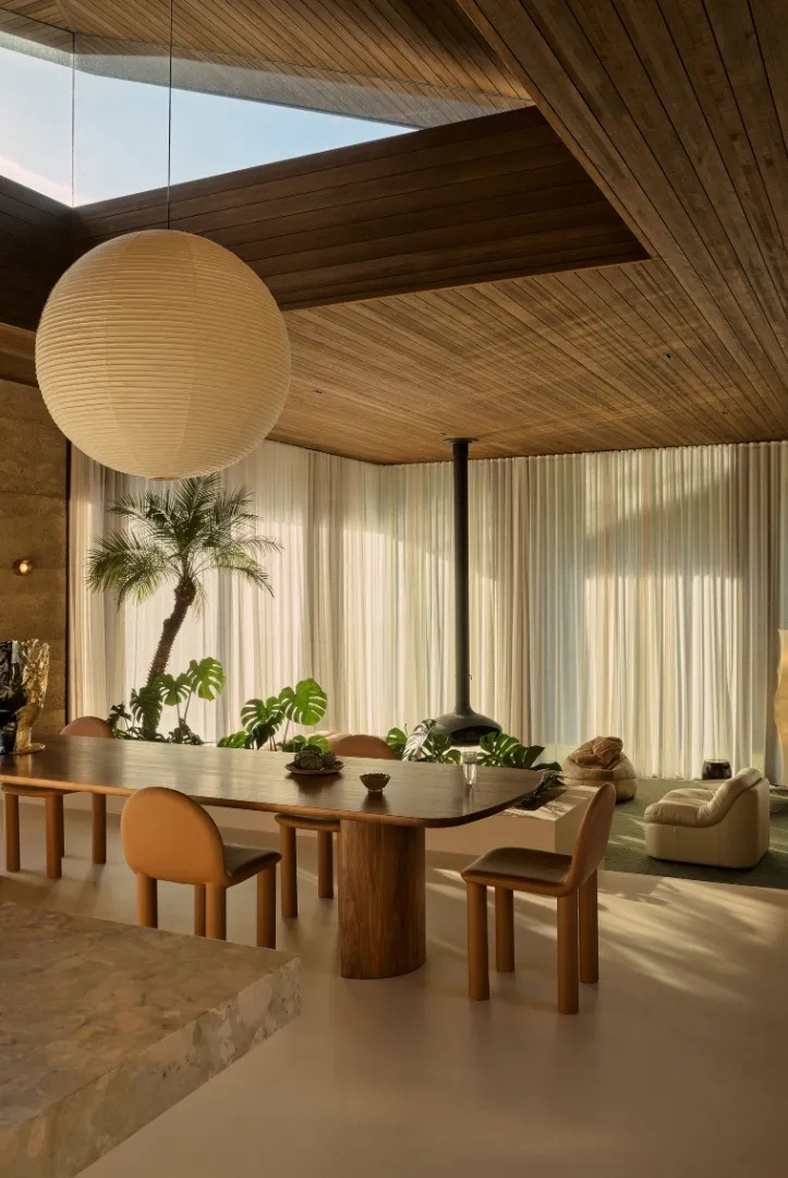 Currumbin Valley Ellison Studio  Vulcan Cladding Teak  Abodo Wood 03