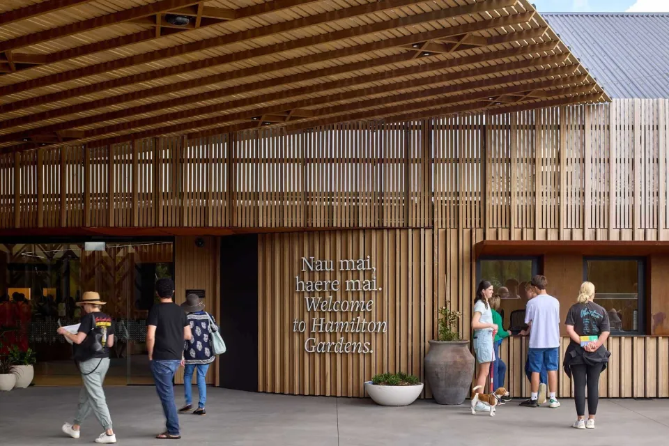 Hamilston Gardens Vulcan Screening Cladding Abodo Wood 03