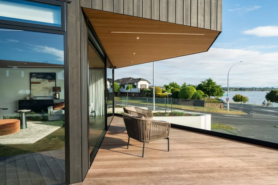 Lakehouse Luxe Vulcan Cladding Abodo Wood 01