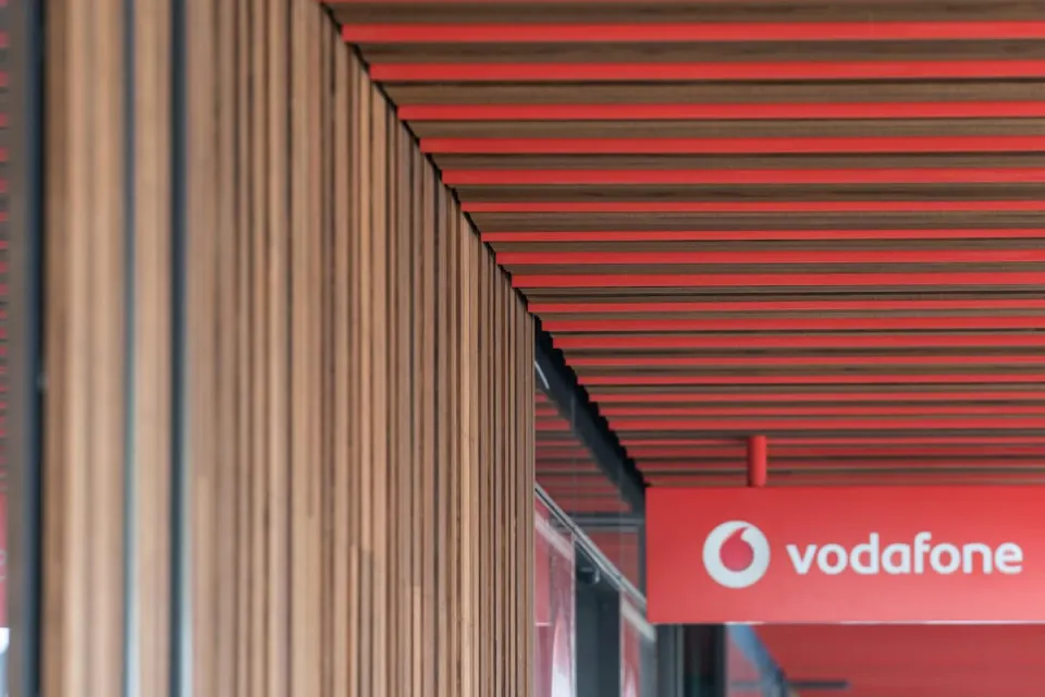 Vodafone Building Vulcan Cladding Screening Abodo Wood 6
