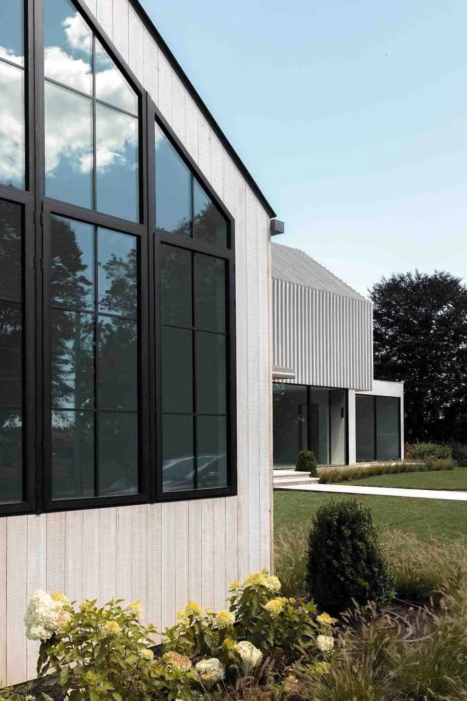 Twin Gables Vulcan Cladding and Screening Abodo Wood 6