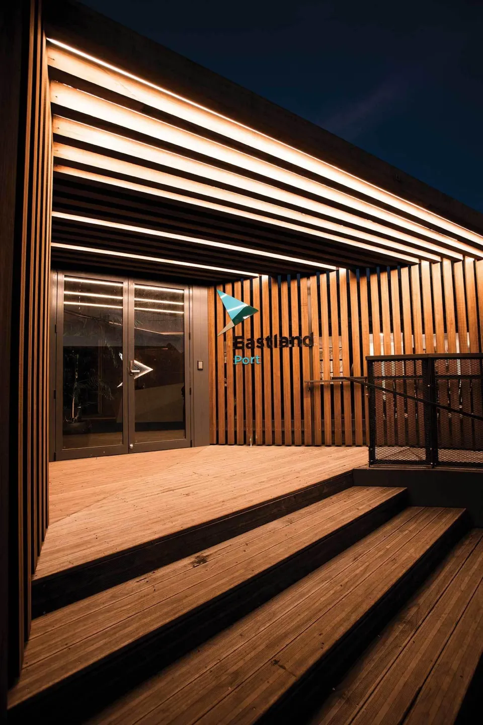 Eastland Port Offices Vulcan Screening and Vulcan Decking Abodo Wood 2 edited