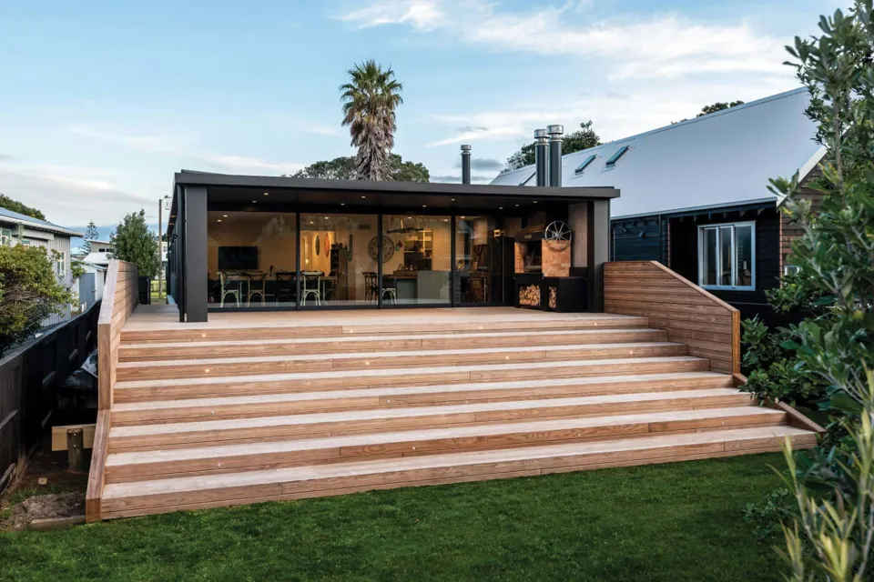 Waihi Beach House Vulcan Decking and Rhombus Clip Abodo Wood