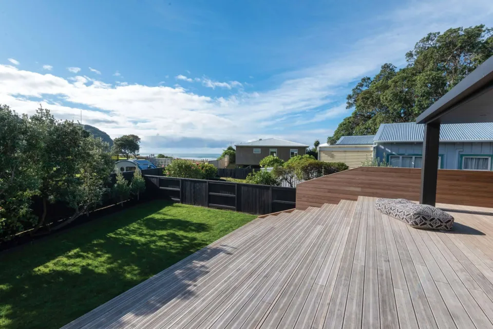 Waihi Beach House Vulcan Decking and Rhombus Clip Abodo Wood 7
