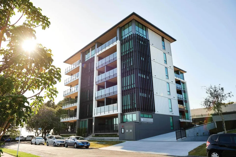 Latitude Luxury Apartments Vulcan Cladding in Sioox Abodo Wood 1
