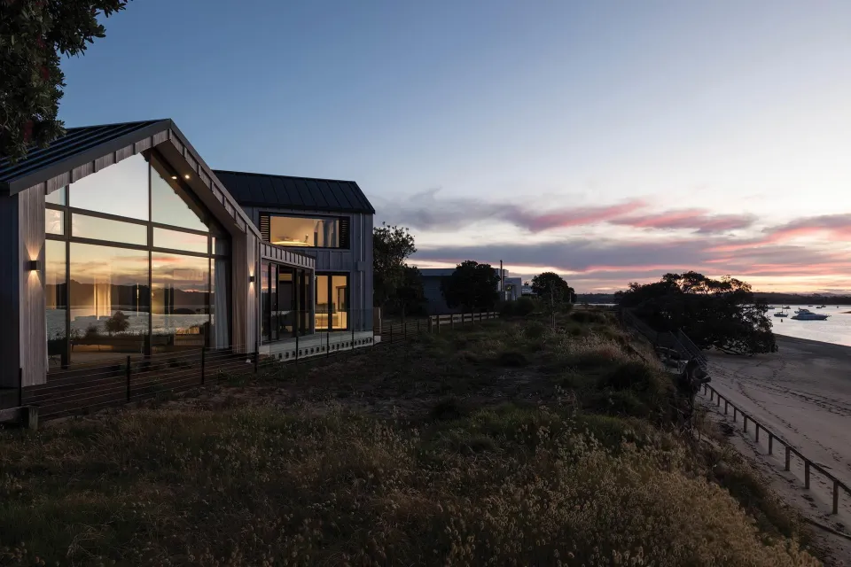 Omaha House Vulcan Cladding in Sioox Abodo Wood 4