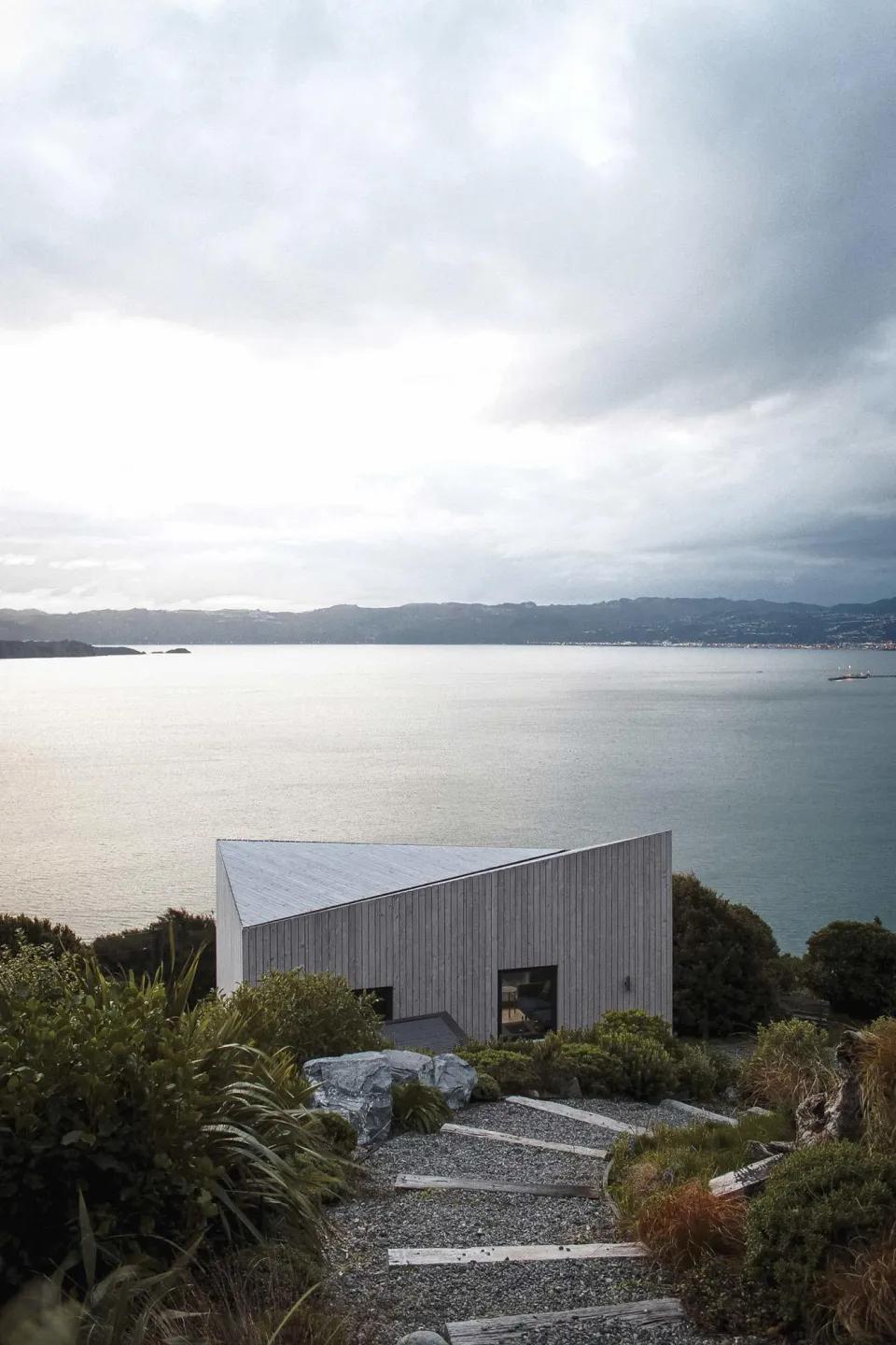 The Seagull Wing Cabin Tundra Cladding in Sioox Finish Abodo Wood 1