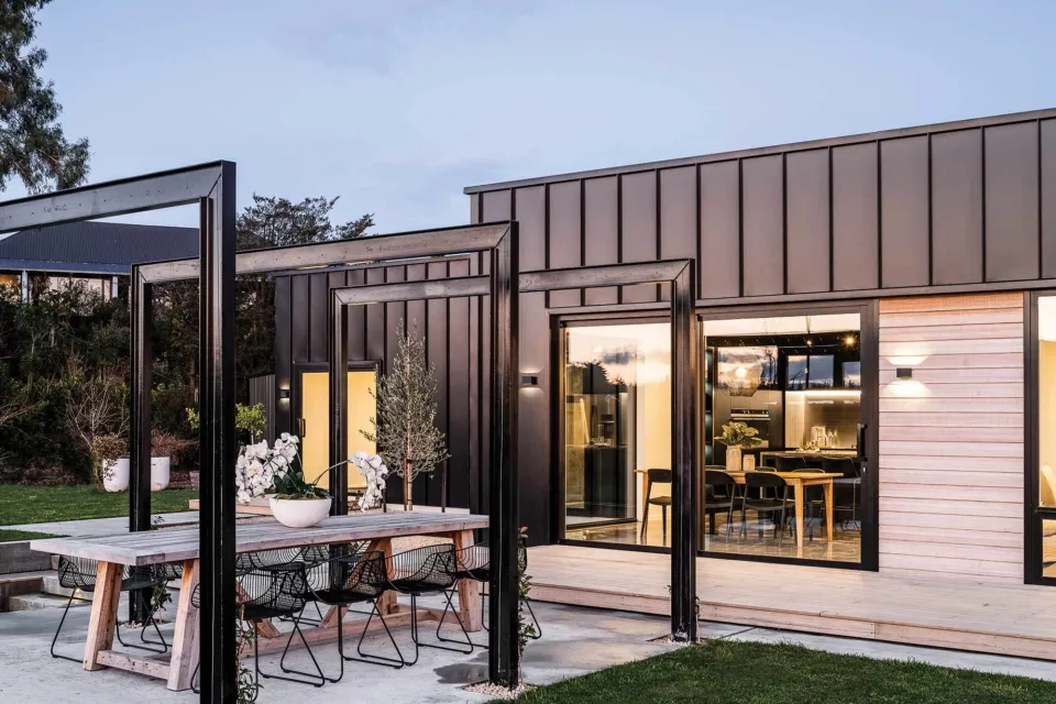 Amberley Family Home Vulcan Cladding in Sioox Finish Abodo Wood 4