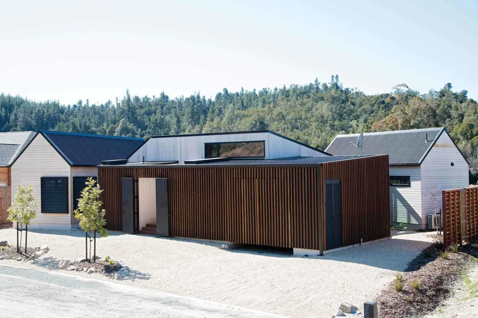 Kaiteriteri Family Bach Vulcan Cladding and Vulcan Screening Abodo Wood 6