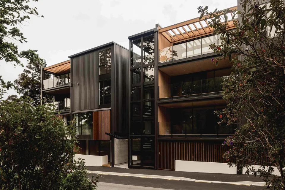 Betts Luxury Apartments Vulcan Screening Abodo Wood 4