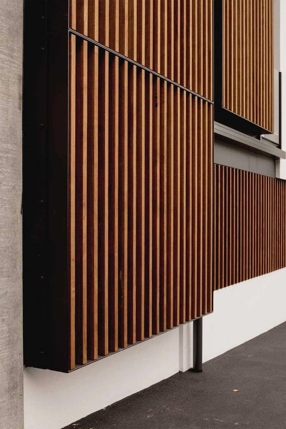 Betts Luxury Apartments Vulcan Screening Abodo Wood