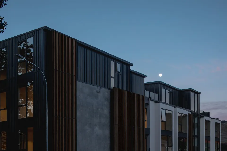 Betts Luxury Apartments Vulcan Screening Abodo Wood 6