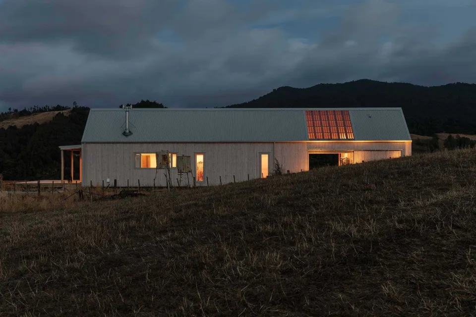 Karangahake House Tundra Cladding in Sioox Abodo Wood 8