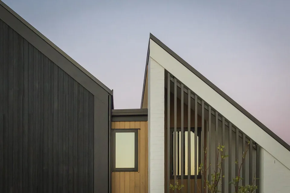 Blackburn Point Townhouses Vulcan Cladding and Screening Abodo Wood 3