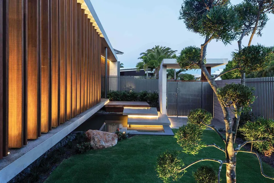 Minyama Luxury Home Vulcan Cladding and Vulcan Screening Abodo Wood 9