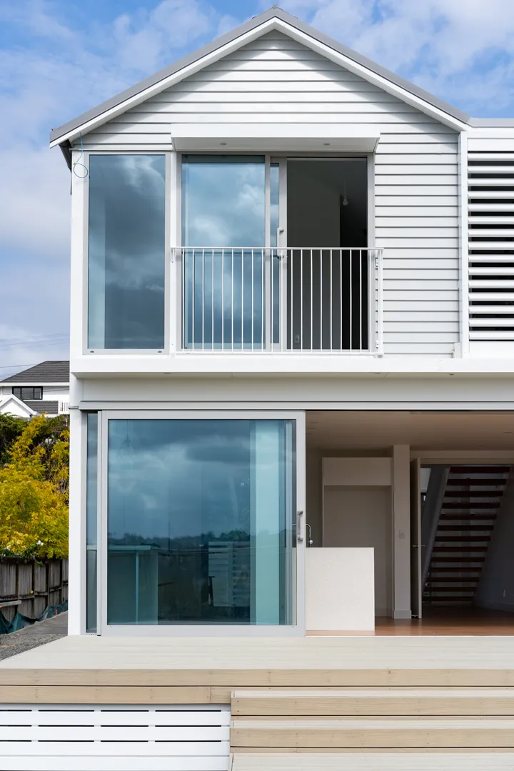 Mangrove Home Vulcan Cladding and Sand Decking Abodo Wood 4