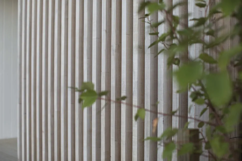 The Grounds Vulcan Screening and Sand Decking Abodo Wood 4