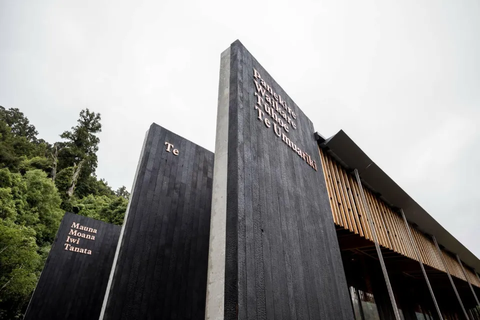 Tuhoe Living Building Vulcan Cladding Sand Decking Abodo Wood 2