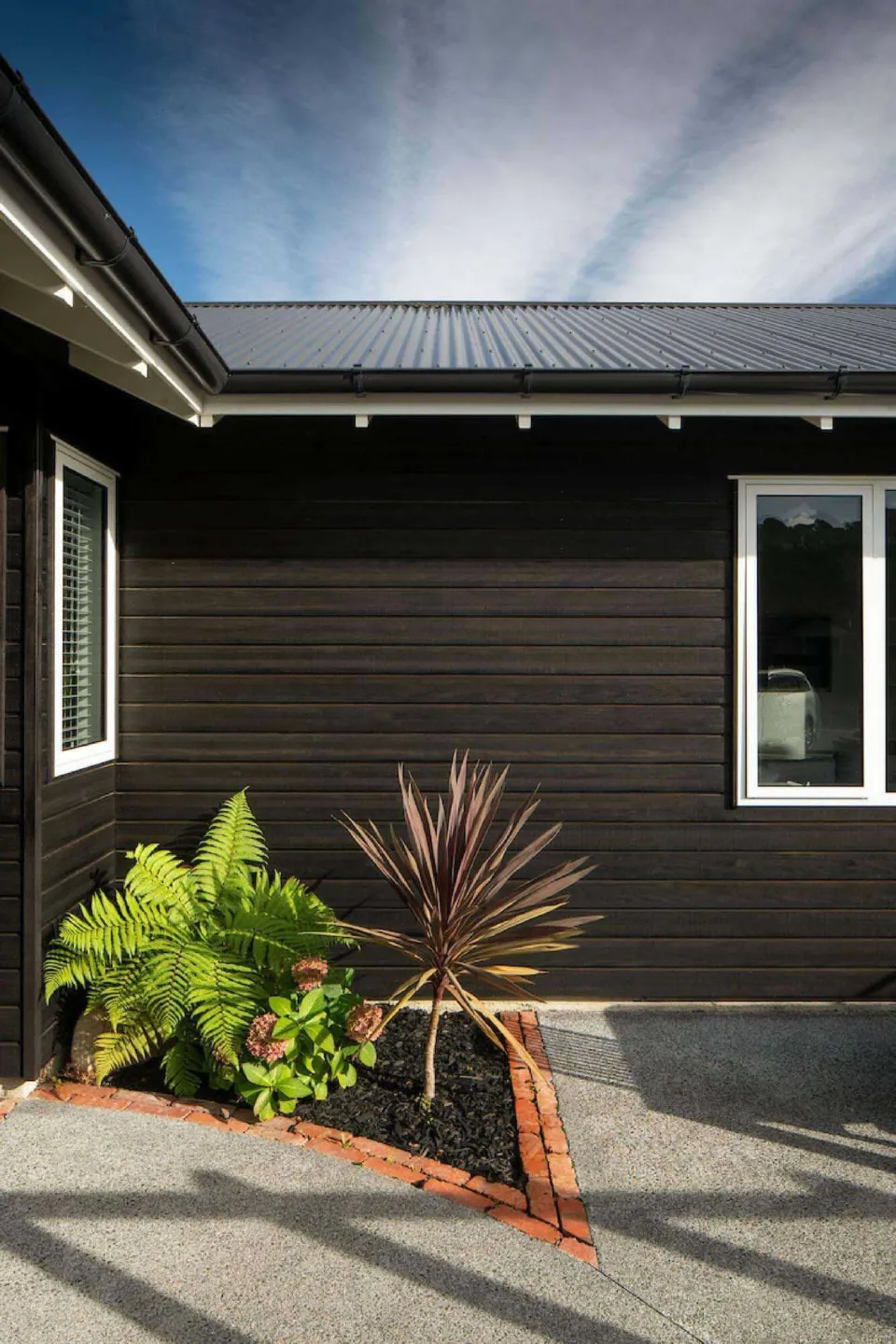 Whitby Family Home Vulcan Cladding Abodo Wood 4