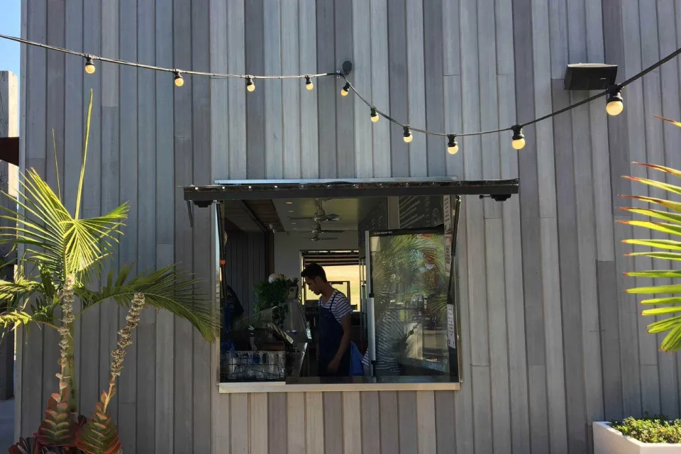 Sandstone Point Hotel Vulcan Cladding Abodo Wood 5