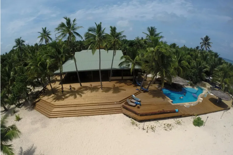Tavarua Island Eco Resort Fiji Sand Decking Hardwood Decking Alternative Abodo Wood 2