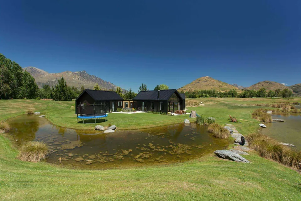 Dalefield House Vulcan Cladding Abodo Wood 2