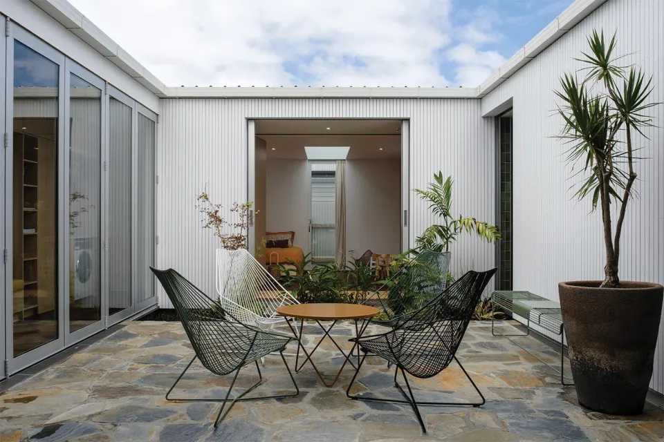 The Ballance Street Home Gisborne Vulcan Cladding Vulcan Panelling Abodo Wood 2