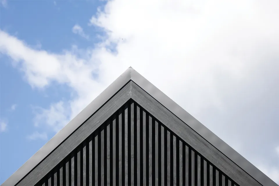 Westmere House Vulcan Cladding and Vulcan Screening Abodo Wood 3