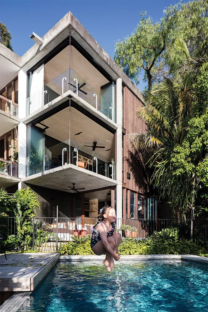 SRG House Vulcan Cladding and Vulcan Panelling Abodo Wood 10