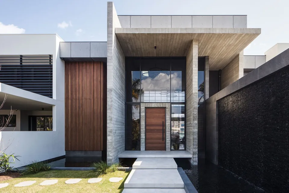 Minyama House Vulcan Cladding Abodo Wood 3