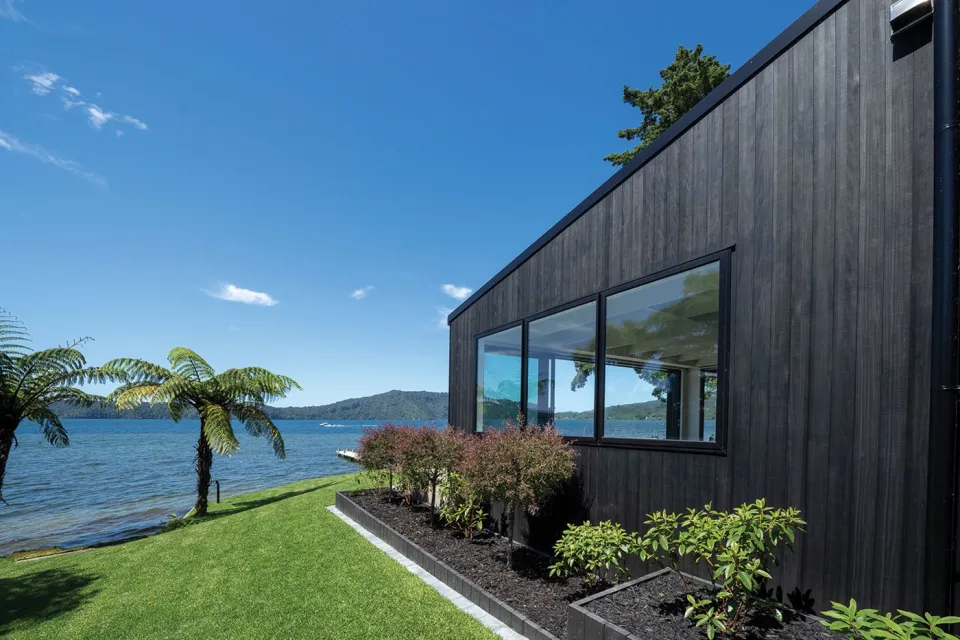 Lakeside Retreat Vulcan Cladding Abodo Wood 2